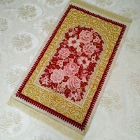 Red Roses Design Soft Plush Prayer Mat